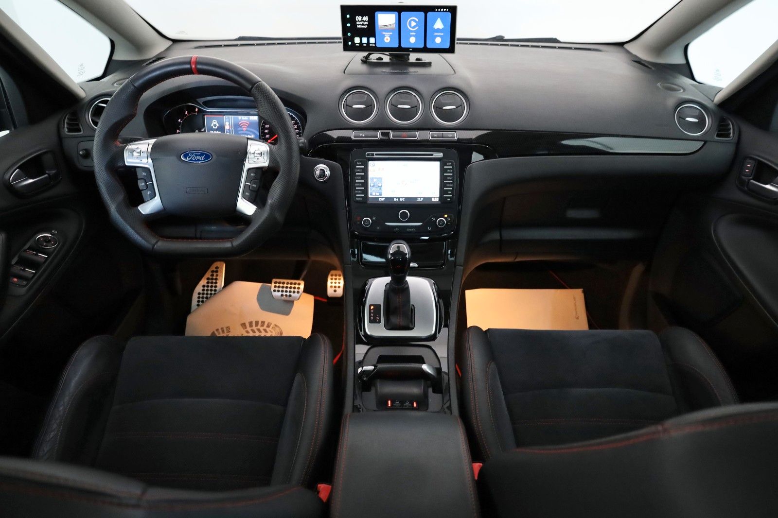 Fahrzeugabbildung Ford S-MAX Titanium S T.Leder,Navi,Xenon,Panorama,SH