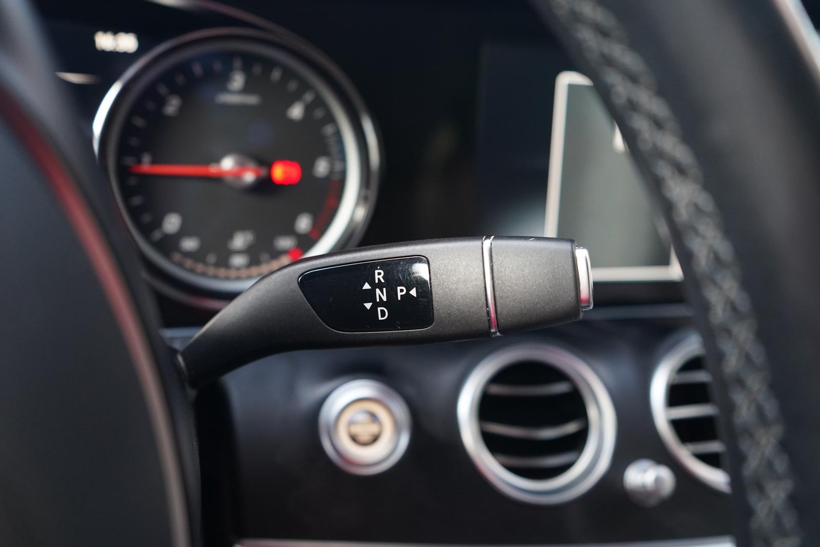 Mercedes-Benz E220 dT-Modell Avantgarde Klimaaut. Navi LED AHK