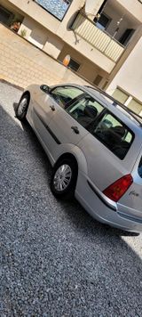 Ford Gebrauchtwagen Jhg 2004 - Ford Focus aus 2004: Kombi