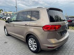 Fahrzeugabbildung Volkswagen Touran Highline DSG **LED / NAVI / KAMERA / Totw