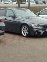 BMW 328i Sport Line Sport Line - graue BMW 328