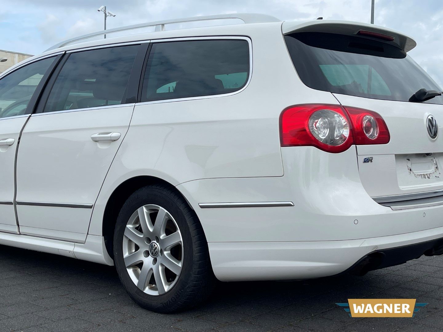 Fahrzeugabbildung Volkswagen Passat Variant Highline R-Line Motorschaden