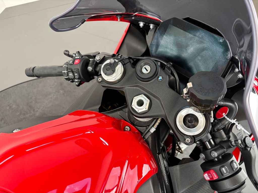 Fahrzeugabbildung BMW S1000RR *SCHMIEDE. *FAHRMODI PRO *SERVICE NEU