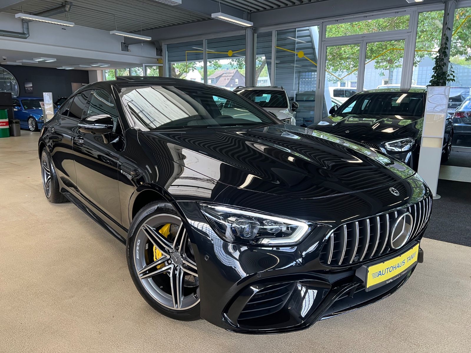 Fahrzeugabbildung Mercedes-Benz AMG GT 4-trg. 63 S 4Matic+ *SCHIEBEDACH*SITZBEL*