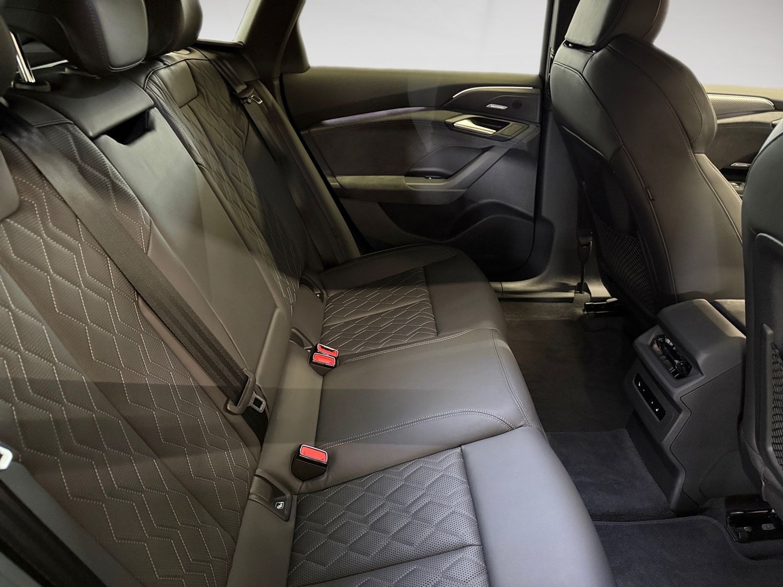 Audi A6 e-tron - Bild 10
