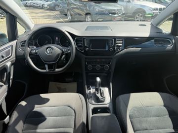 Volkswagen Golf - 9