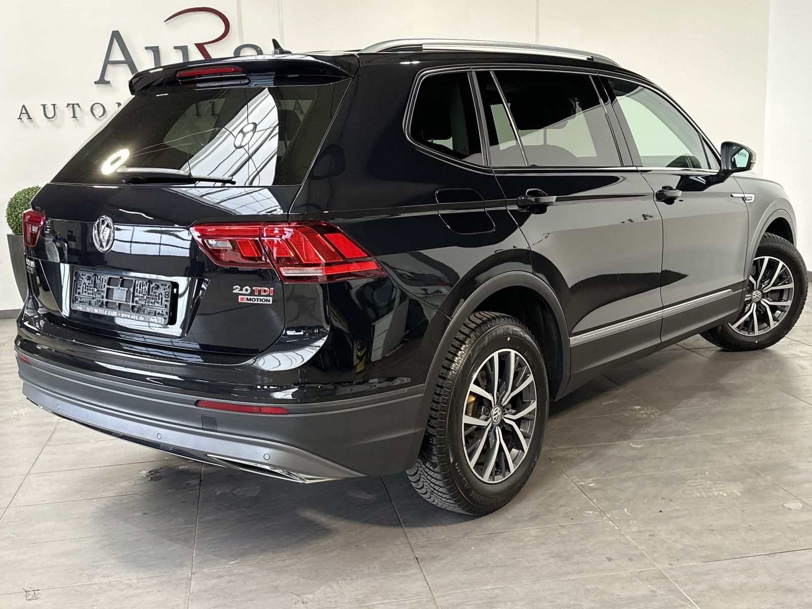 Fahrzeugabbildung Volkswagen Tiguan Allspace 2.0 TDI 4M CL DSG NAV+SHZ+AHK+AC
