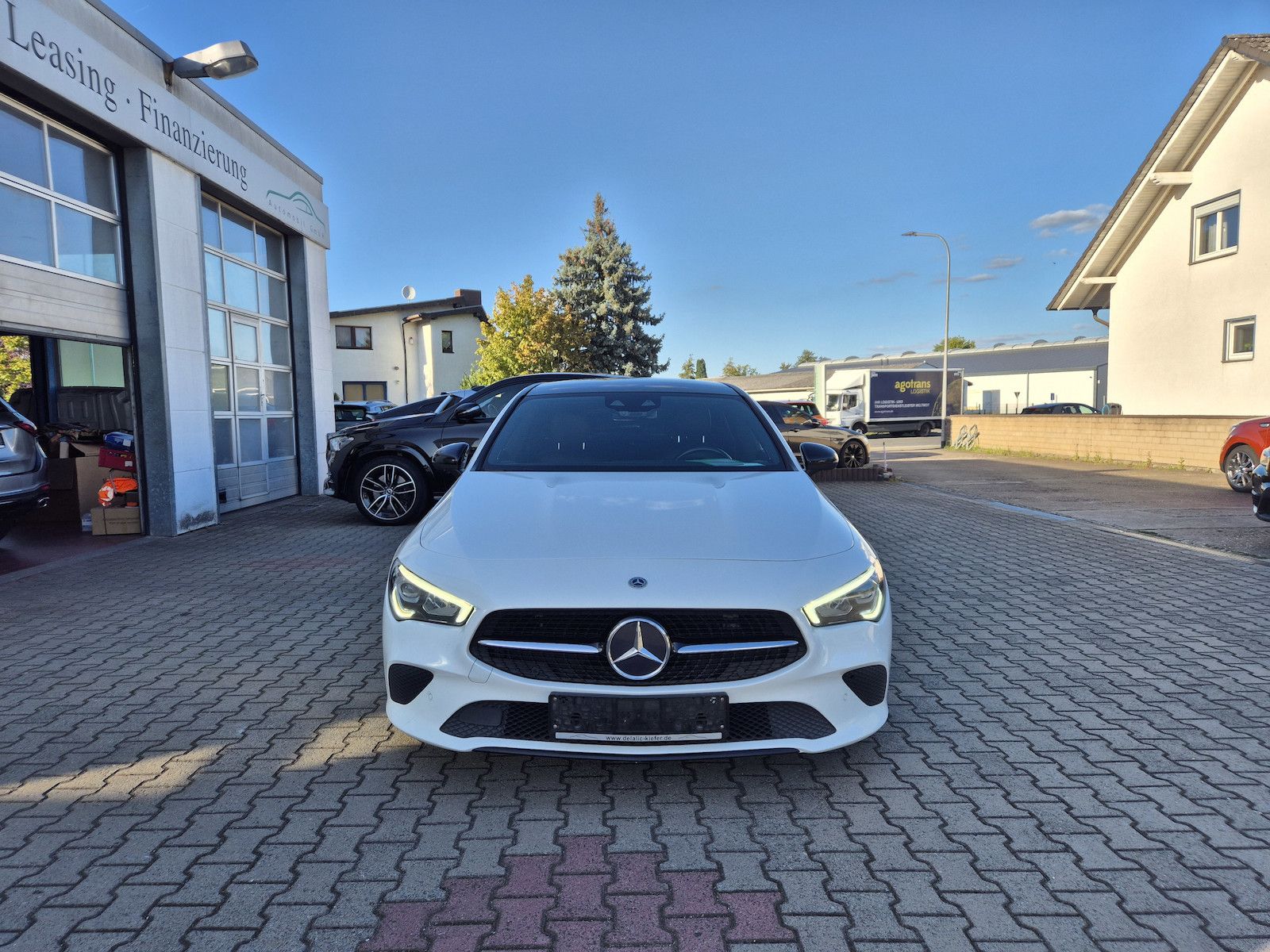Mercedes-Benz CLA 220 Shooting Brake d Panoramadach, LED-Schei imagem 2