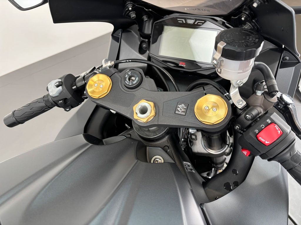 Fahrzeugabbildung Suzuki GSX-R 1000 *TOP-ZUSTAND *WENIG KM