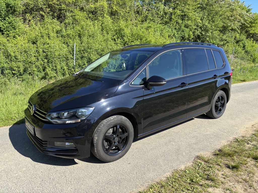Image of Volkswagen Touran