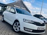 Skoda Rapid Spaceback Joy *1.HAND*AUTOMATIK*ALCANTARA* - Skoda Rapid mit Diesel-Antrieb: Automatik