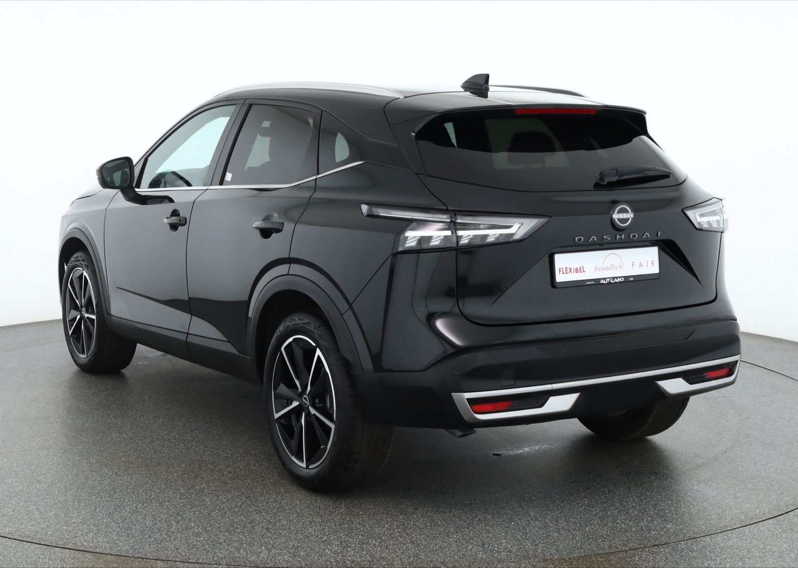 Nissan Qashqai Tekna 1.3 Dig-T Aut. LED ACC Navi Pano imagem 3