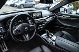 BMW M550 d xDrive Touring HUD PANO 20 Zoll Leder LED - gebrauchte BMW Kombis