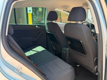 Volkswagen Golf - 10