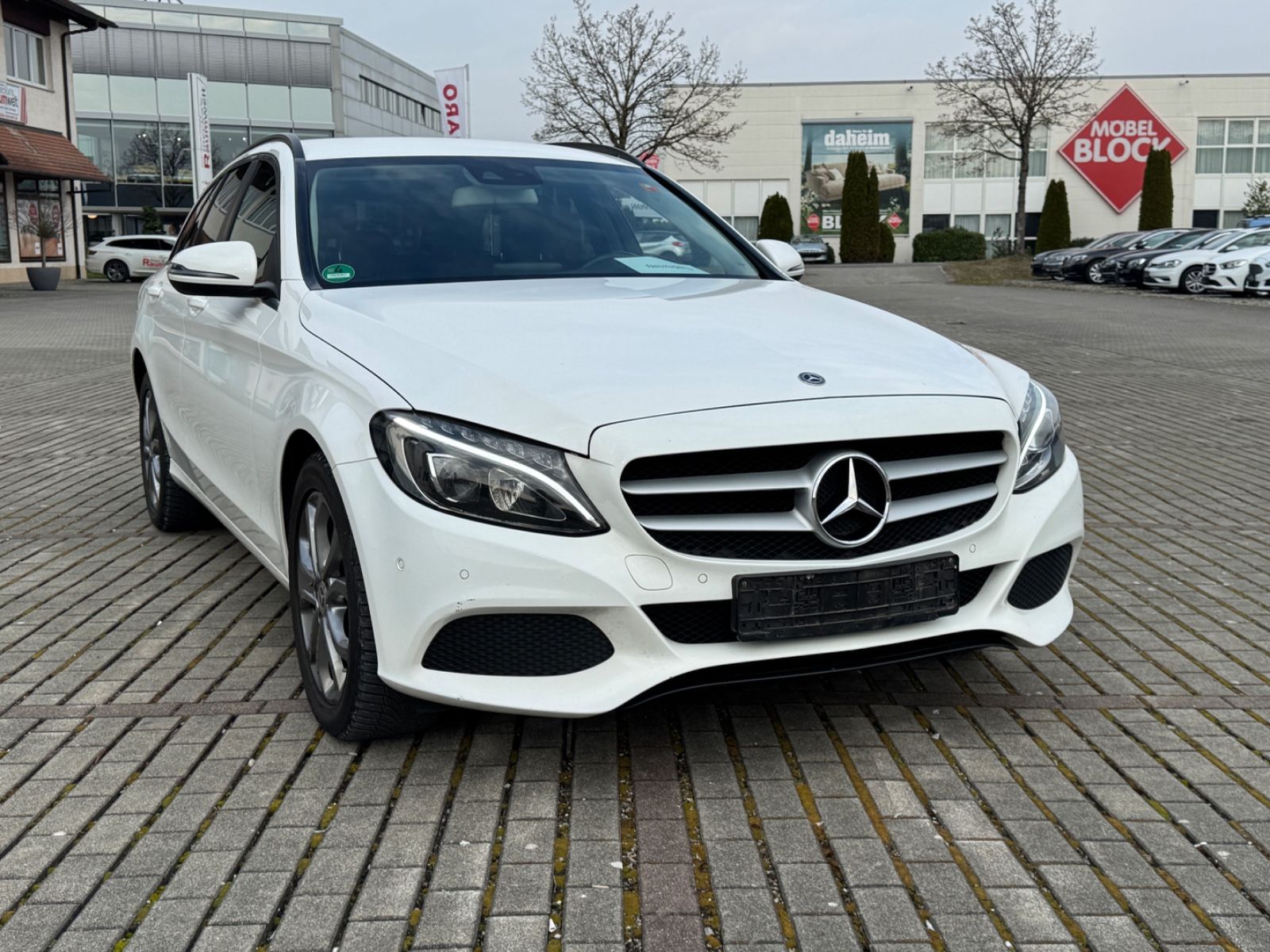 MERCEDES-BENZ C 220