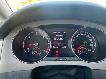 Volkswagen Golf Sportsvan - 12