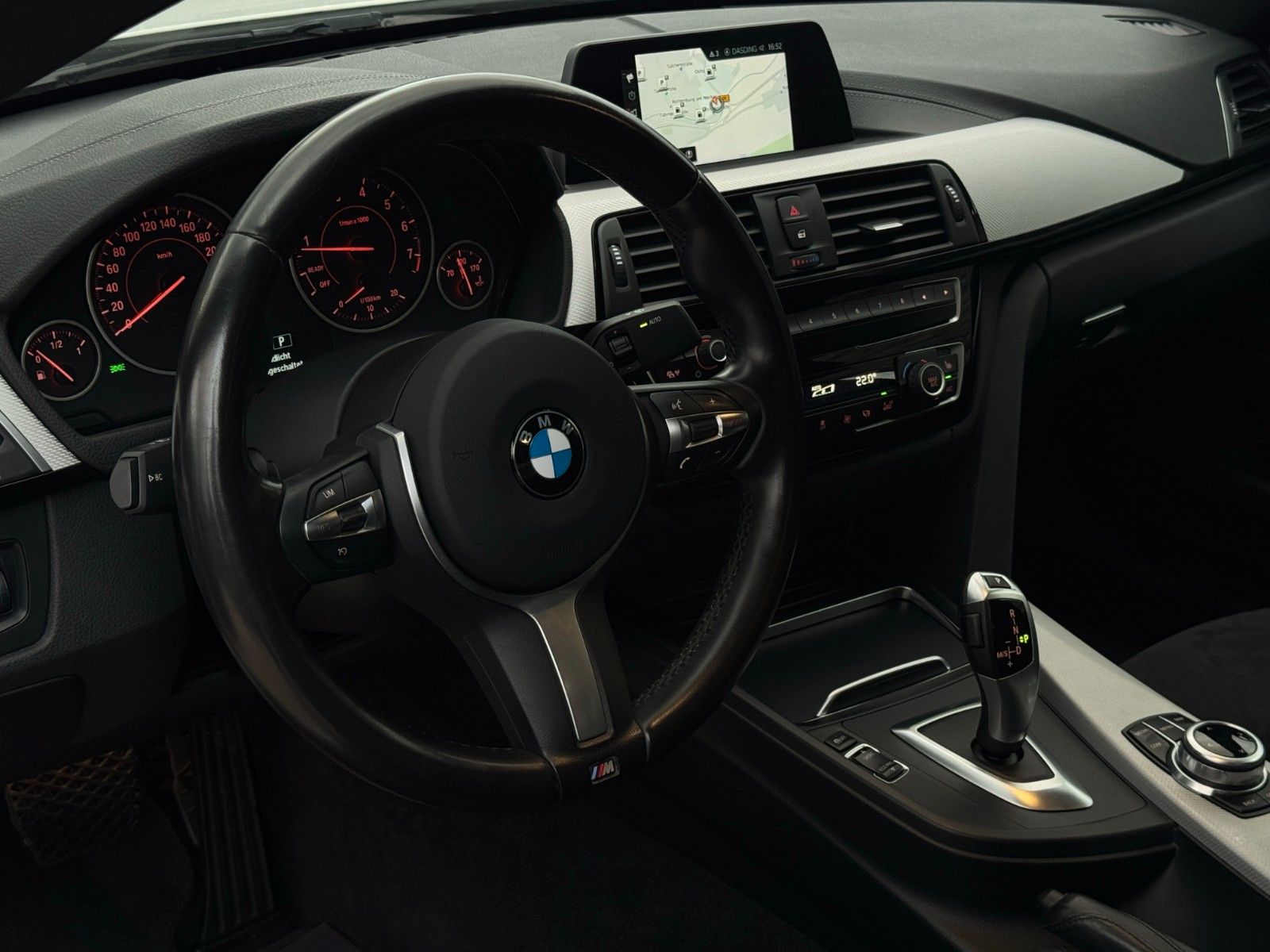 Fahrzeugabbildung BMW 430i Coupe M Sport Navi SHZ PDC Temp LED 19"