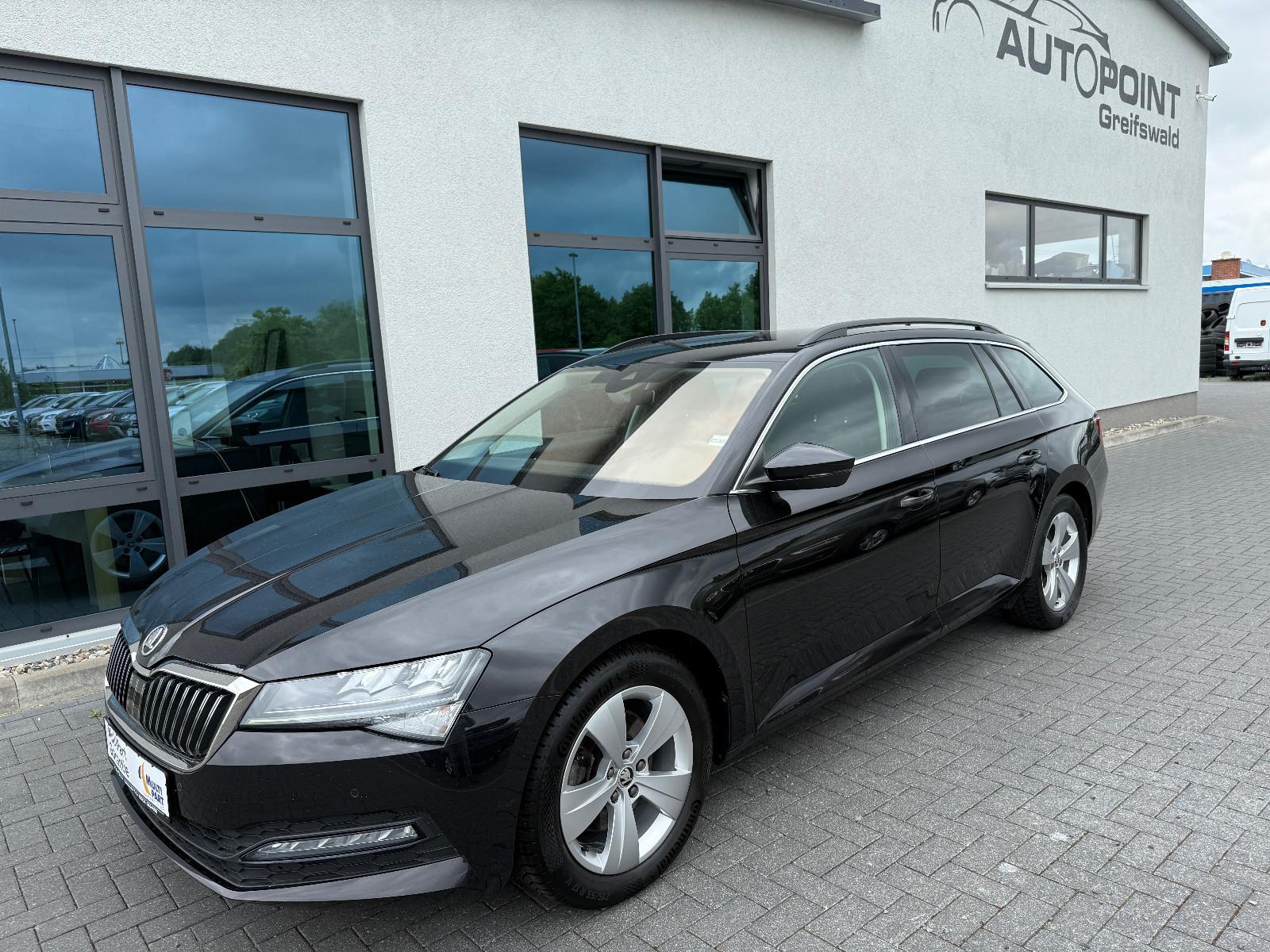 Skoda Superb Combi LED NAVI ACC AHK APPLE KAMERA SH BT
