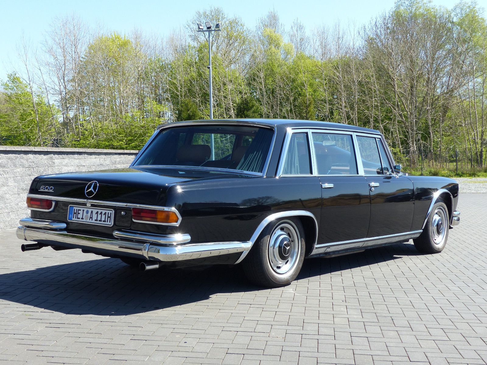 Fahrzeugabbildung Mercedes-Benz 600