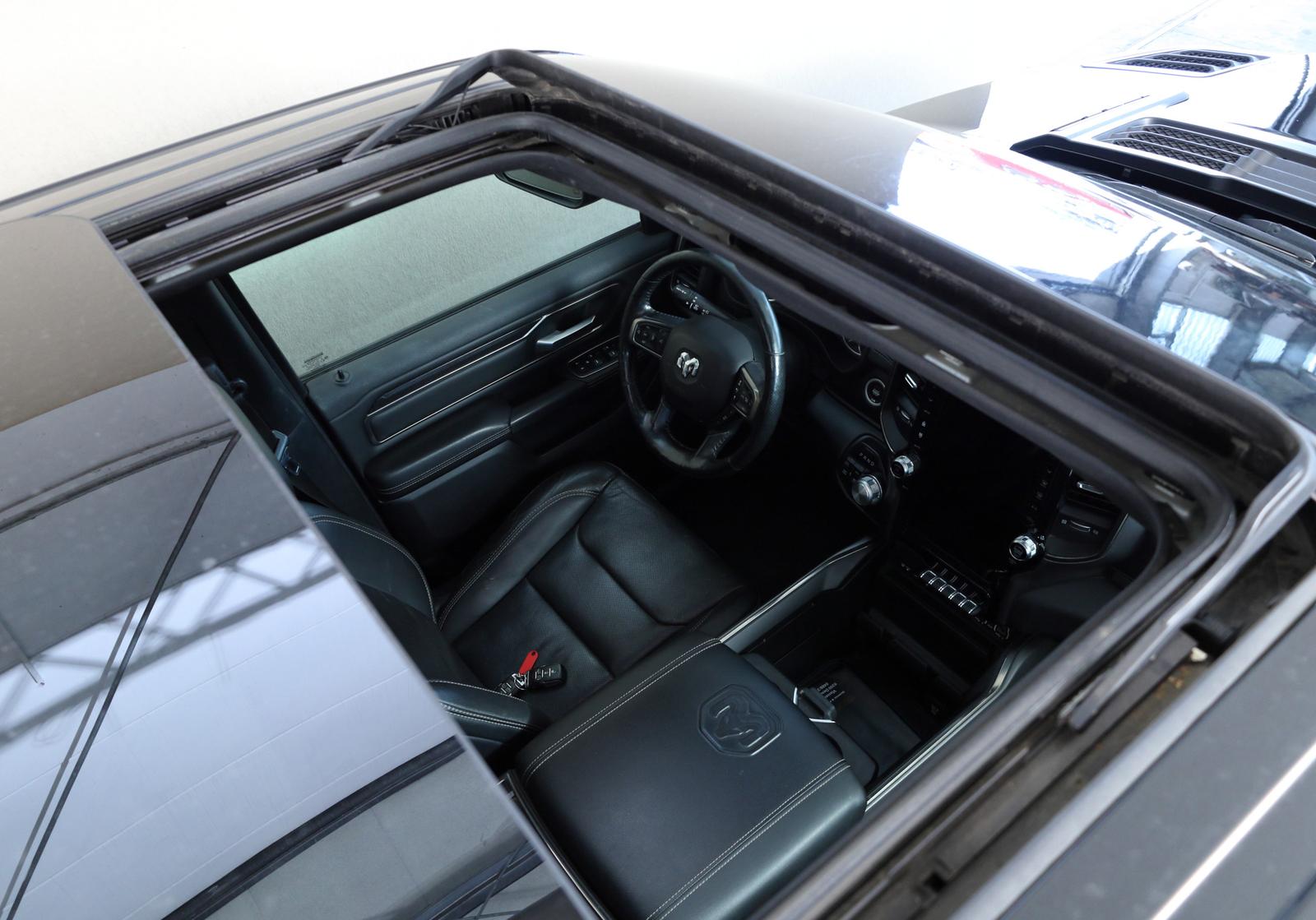 Dodge RAM Crew Cab SportLPG U-FreiDeutsche Genration 5