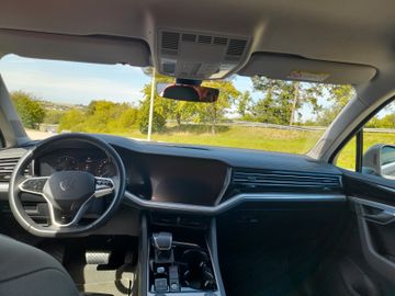 Volkswagen Touareg - 5