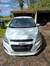 Chevrolet Spark 1.0 abzugeben mit TÜV 2027 - Chevrolet Spark mit Benzin-Antrieb: Kleinwagen, mit Klimaanlage, 1.0