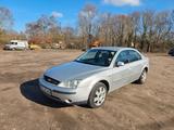 Ford Mondeo 2.0 Ghia Ghia - Ford Mondeo aus 2001: Ghia