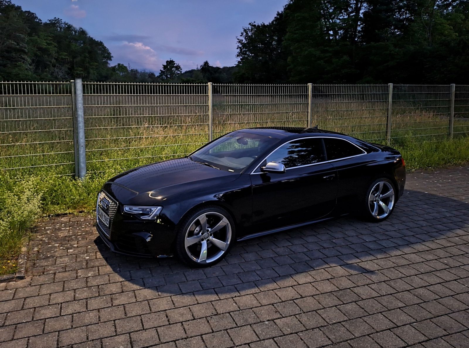 AUDI RS5 4.2 FSI S tronic quattro -