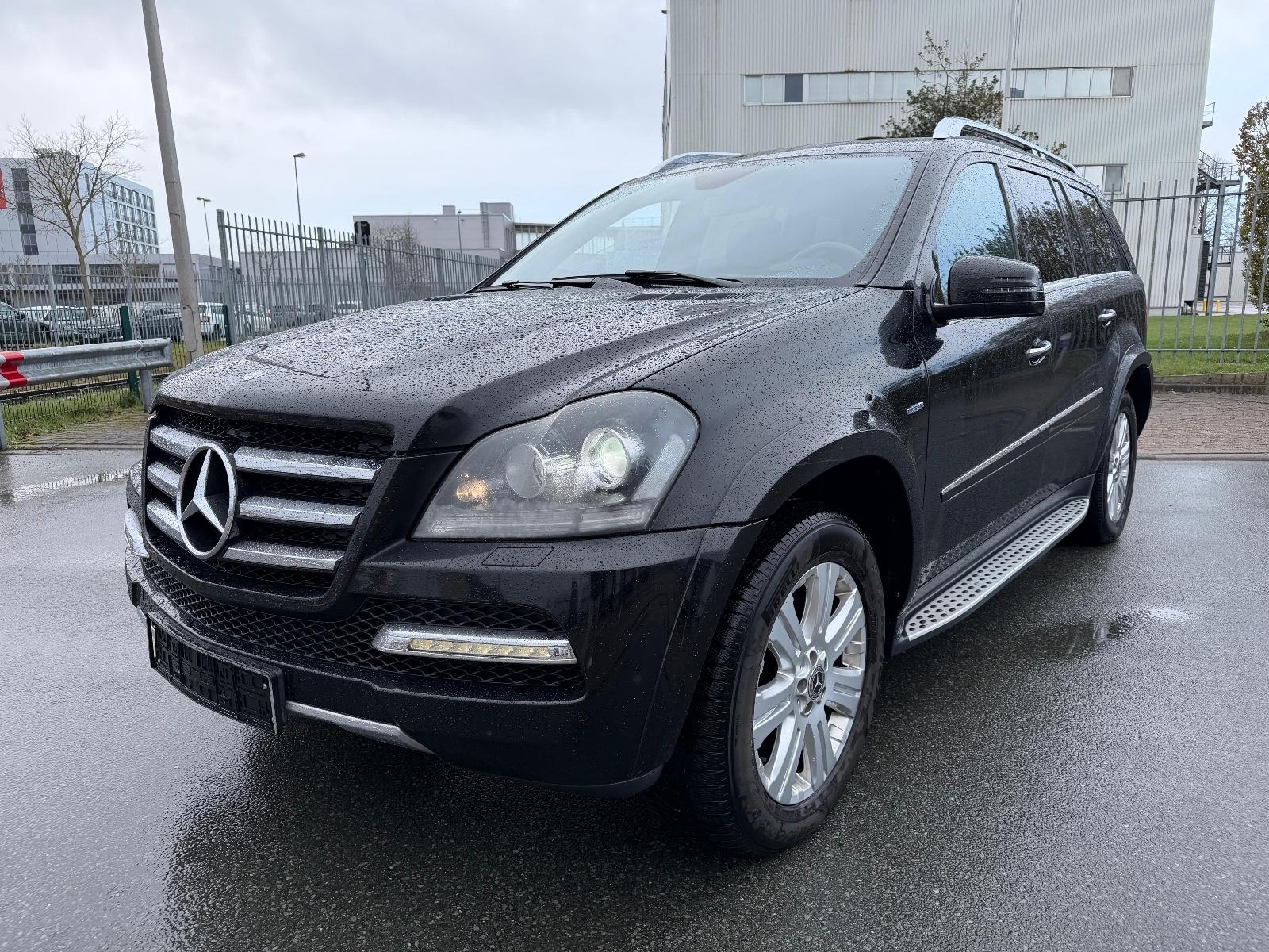 Mercedes-Benz GL 350 CDI 4Matic Grand Edition AMG AHK Schiebed