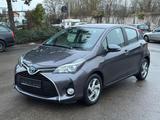Toyota Yaris Comfort Hybrid 1.5 Klima R-Kam Tüv 11/27 - Toyota Yaris Comfort mit Hybrid-Antrieb (Benzin/Elektro)