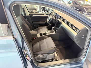 Volkswagen Passat Variant - 12