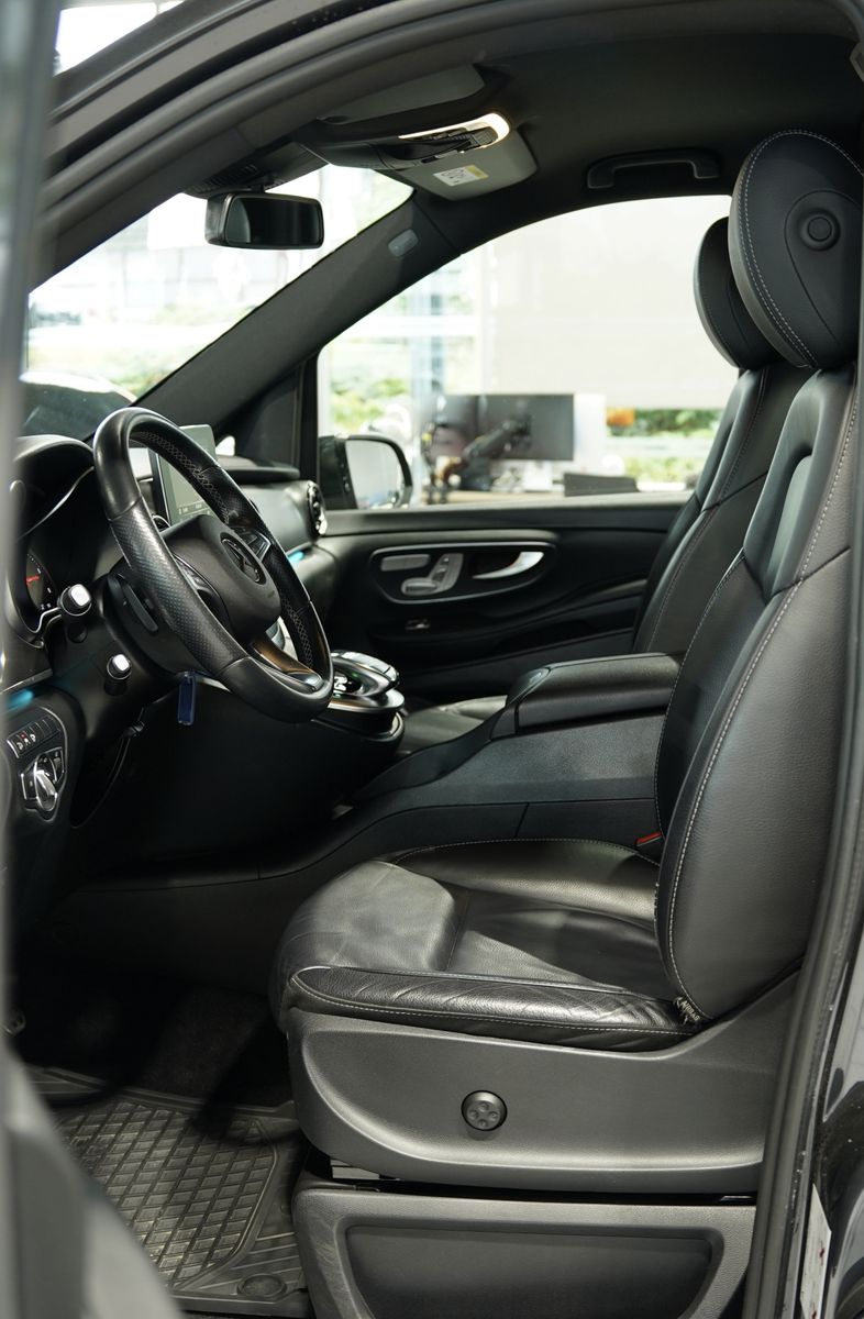 Mercedes Benz V 300