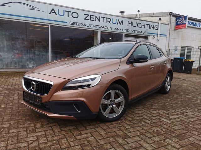 Volvo V40 Cross Country Momentum