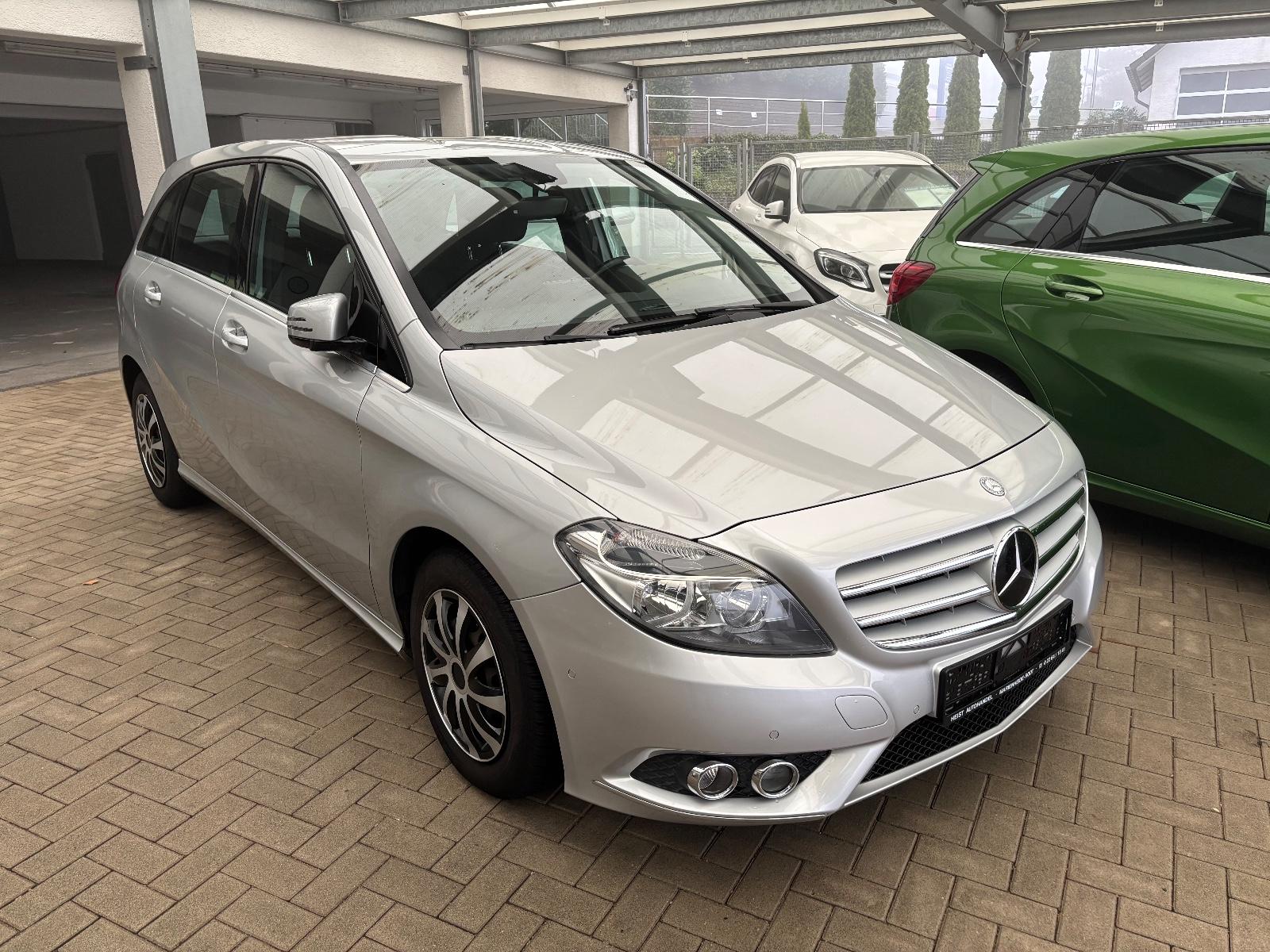 Mercedes-Benz B 180 Parktr.Sitzh. AHK Spiegel klappbar