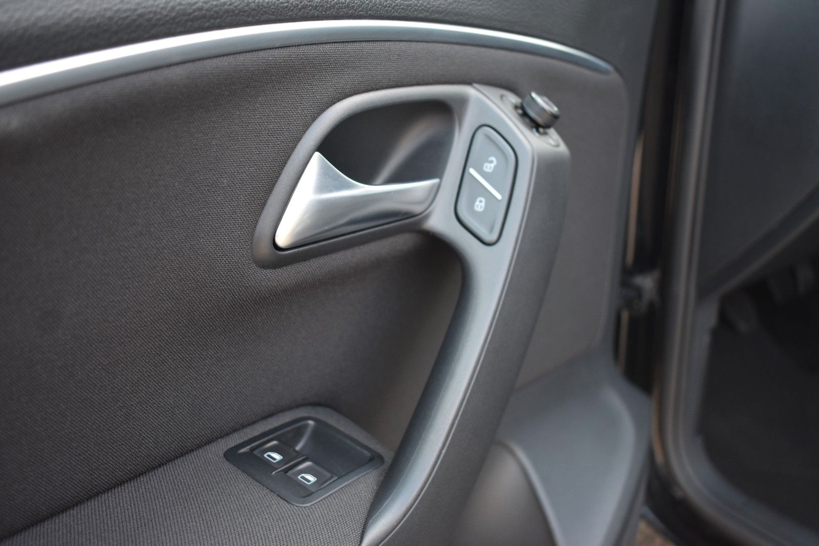 Fahrzeugabbildung Volkswagen Polo V Comfortline/KLIMA/PDC/SITZHEIZUNG/
