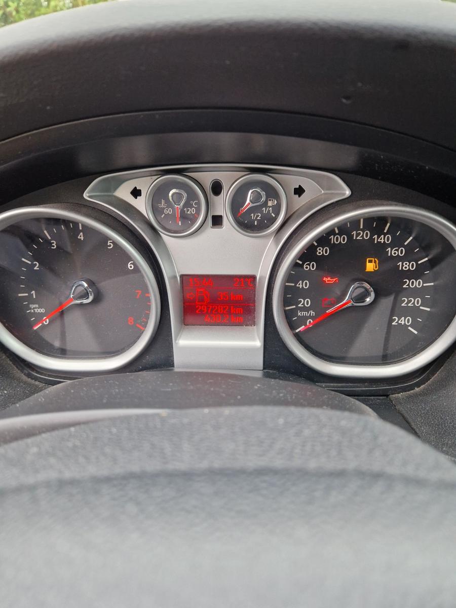 Ford Focus 2009 — photo 8