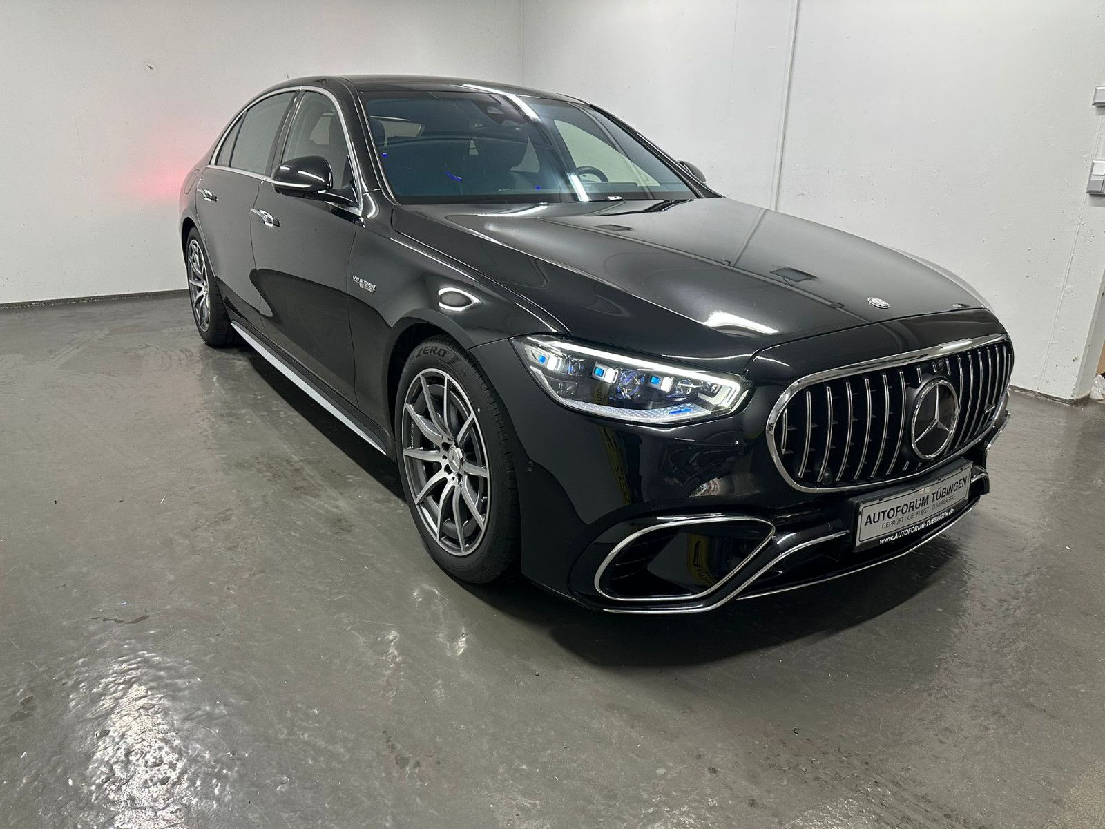 Fahrzeugabbildung Mercedes-Benz S 63 E Performance L *PANORAMA*FONDENTERTAINMENT