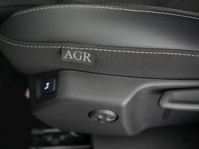 Grandland GSe PHEV 4X4 AT+AHK+NAVI+RÜCKFAHRKAMER