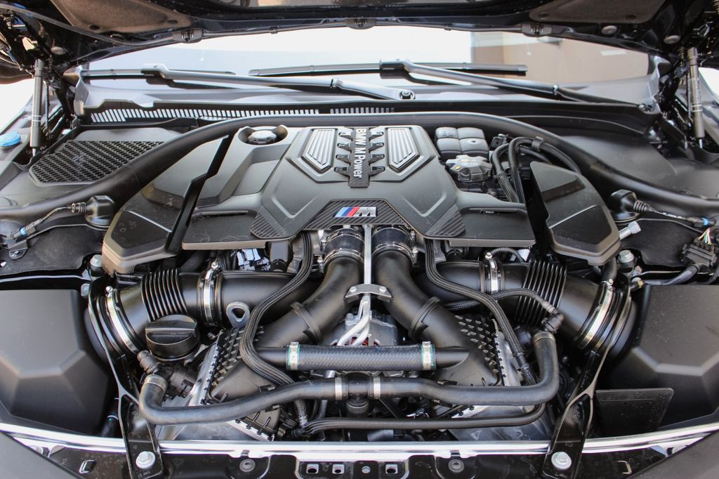 BMW M8 Competition xDrive Cabrio / LASER / M-DRIVERS BMW M8 Competition xDrive Cabrio / LASER / M-DRIVERS