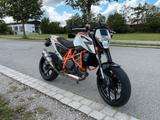 KTM Duke 690 R (2014) - R-Version mit Extras - Angebote entsprechen deinen Suchkriterien