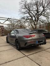 Mercedes-Benz AMG+NIGHT+360°+DISTRO+PANO+SOUND+MLED+EDITION - silberne Mercedes-Benz CLA 250