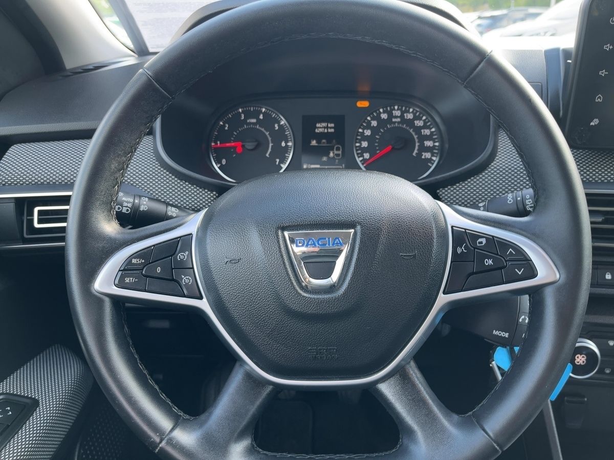 Fahrzeugabbildung Dacia Sandero Comfort TCe 90 (MY2021) ABS Fahrerairbag - mit KI generiert/bearbeitet