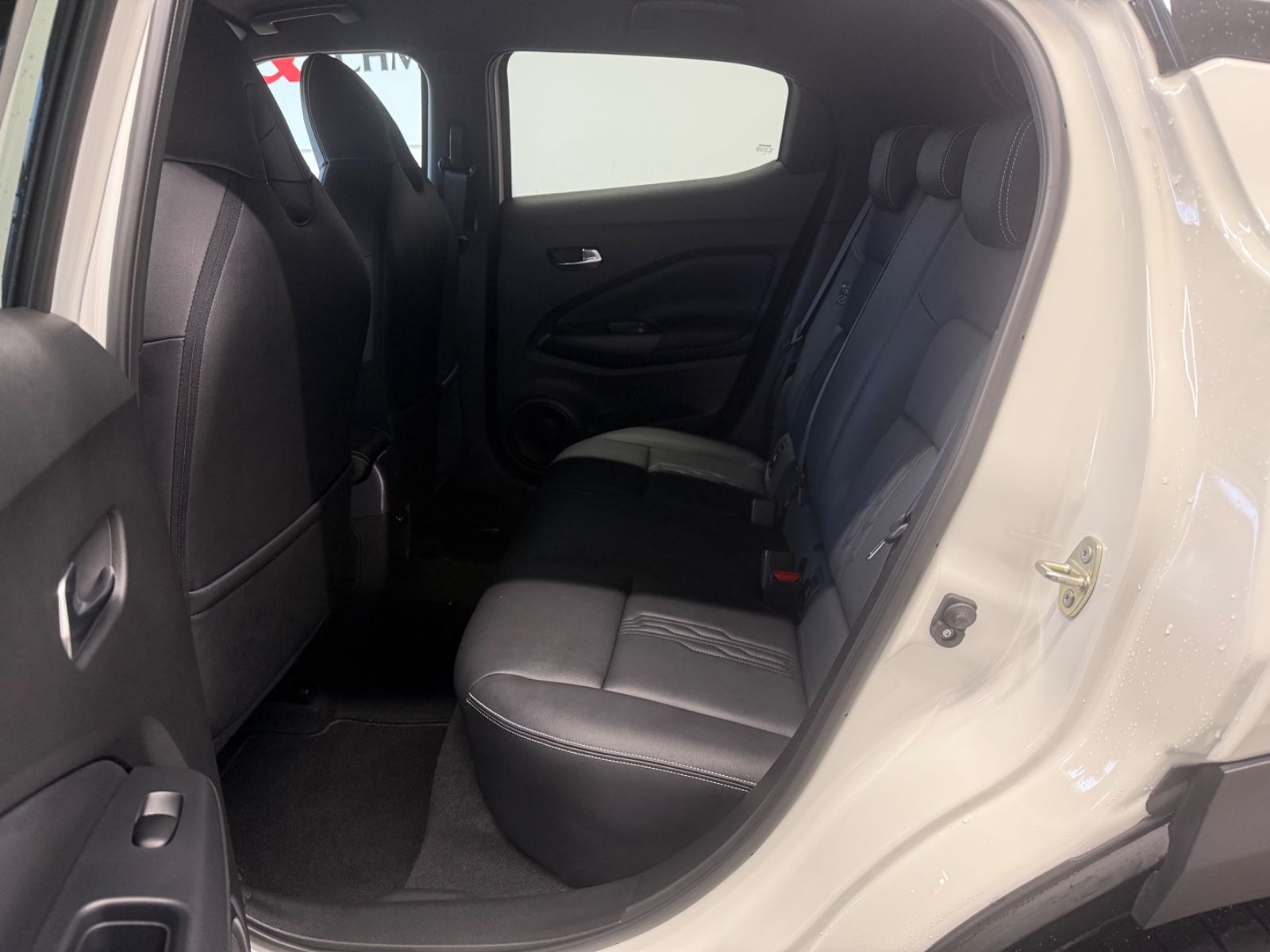 Fahrzeugabbildung Nissan Juke Hybrid Tekna; Leder, 19Zoll, 360°