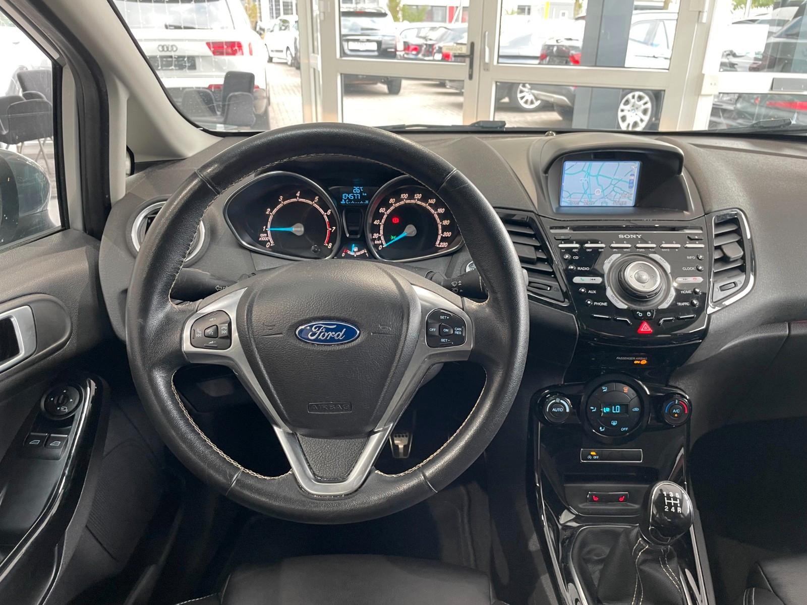 Ford Fiesta Titanium SHZ/8-Fach/Keyless-Go/HU+TÜV NEU