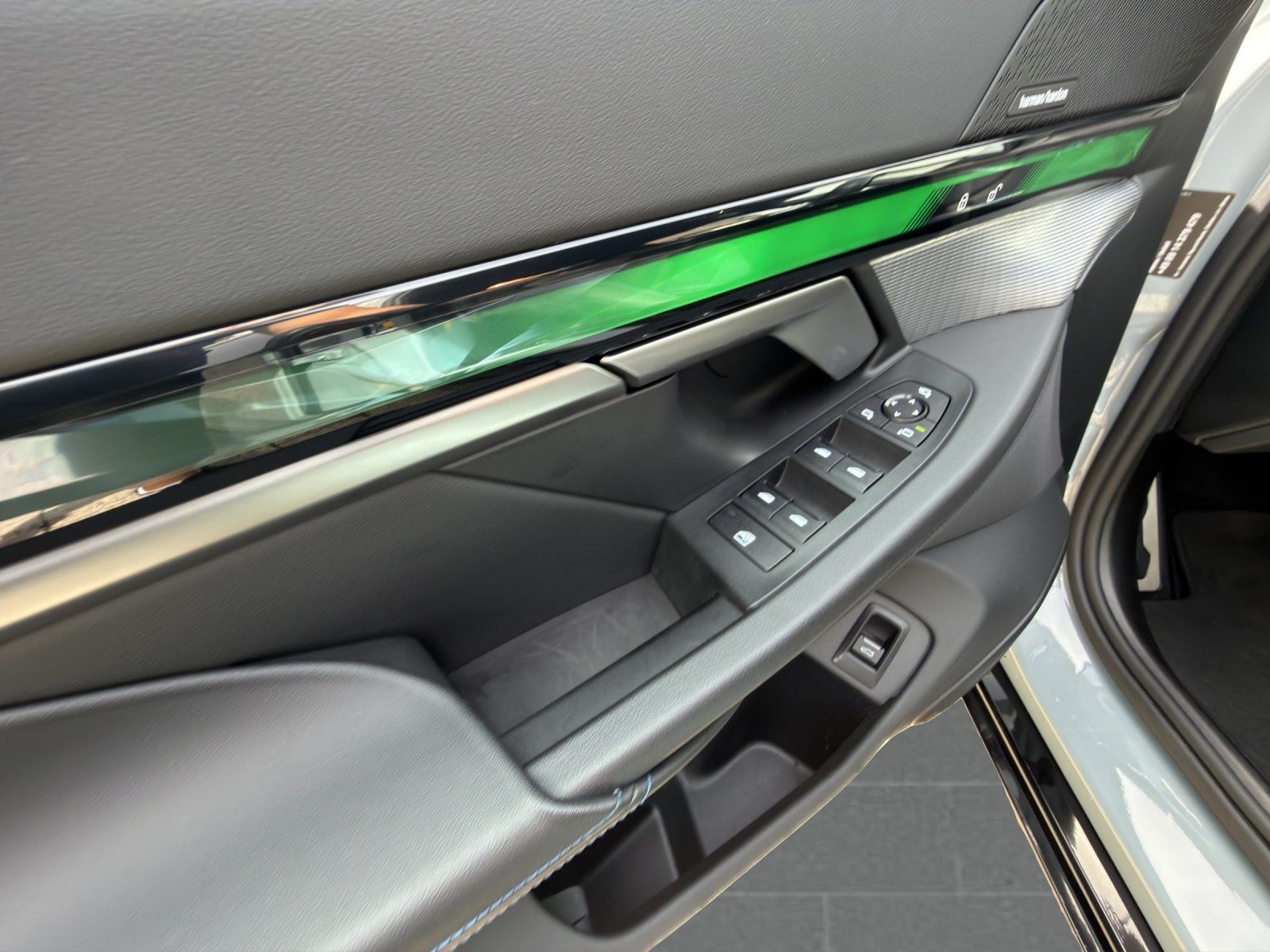 BMW i5 eDrive40 M SportPro ACC 360° H&K HUD foto 11