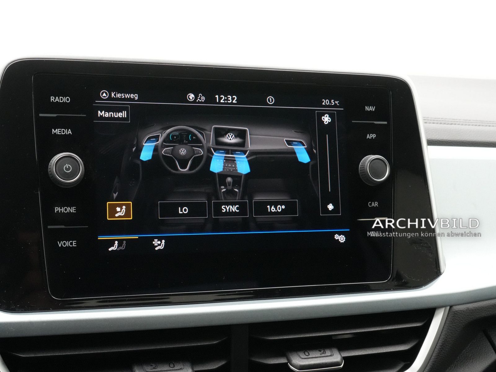 Volkswagen T-Roc - Bild 13