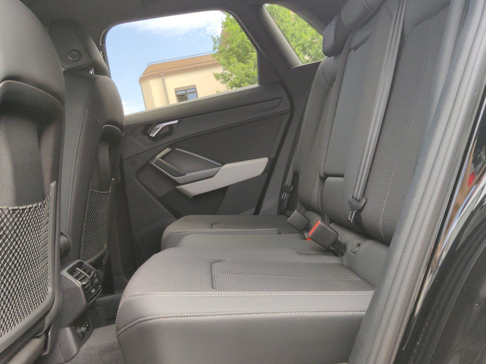 Fahrzeugabbildung Audi Q3 SUV S line Q3 2xS line 35 TFSIS tronic AHK Ka