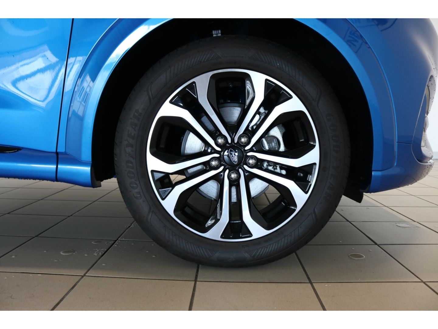 Fahrzeugabbildung Ford Puma ST-Line 1,0 Ecoboost MHEV Navi Winterpaket