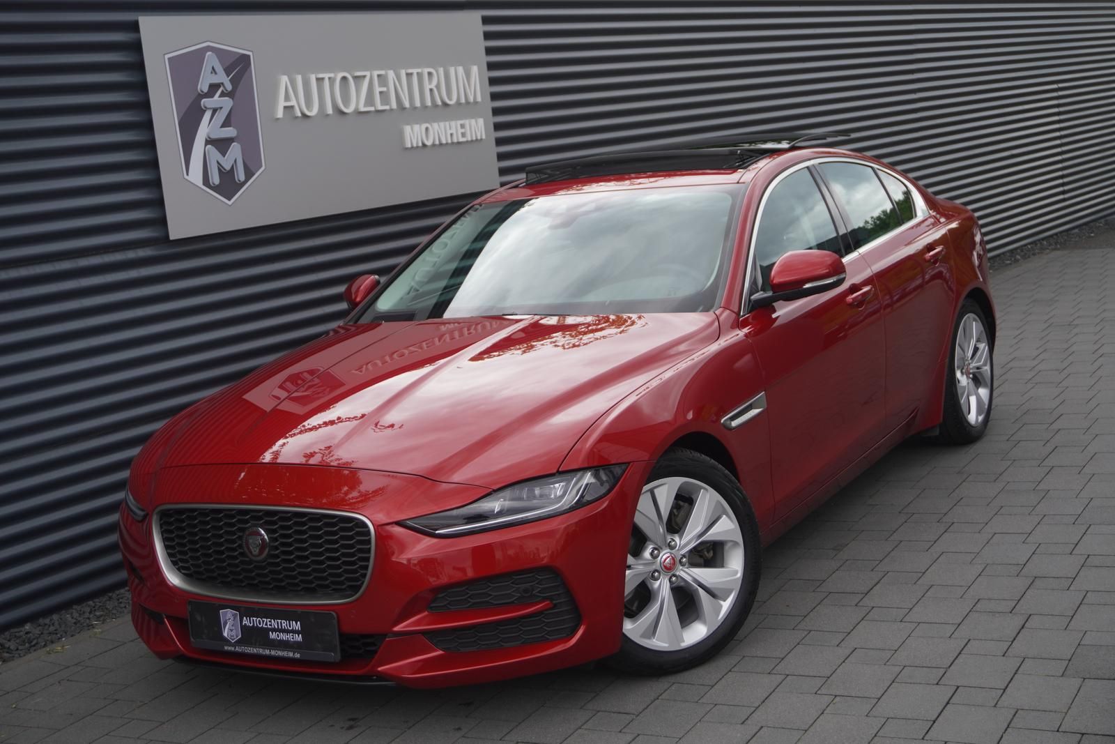 JAGUAR XE