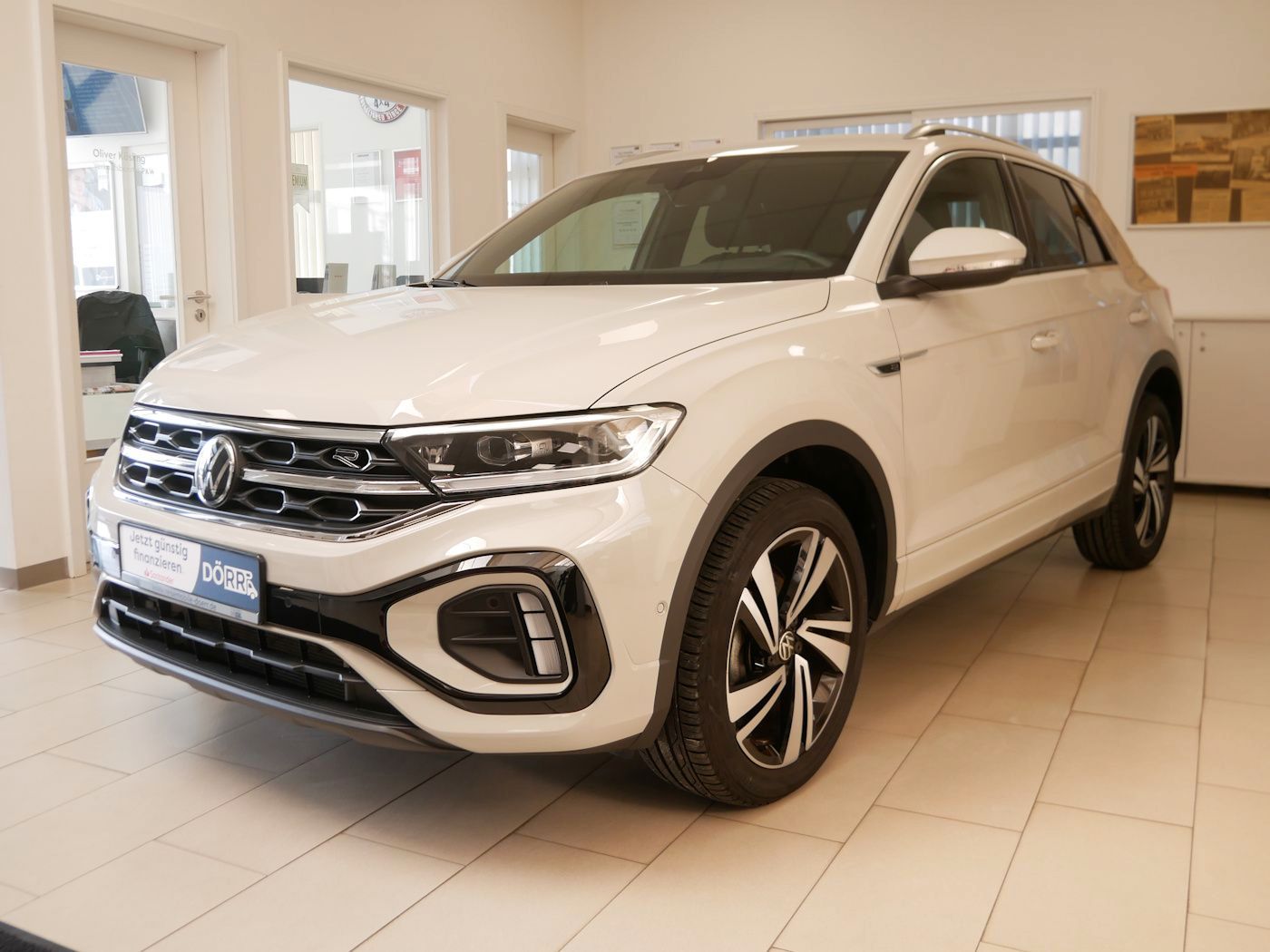 Fahrzeugabbildung Volkswagen T-Roc 1.5 TSI R-Line DSG Kamera ACC LED SHZ+LHZ
